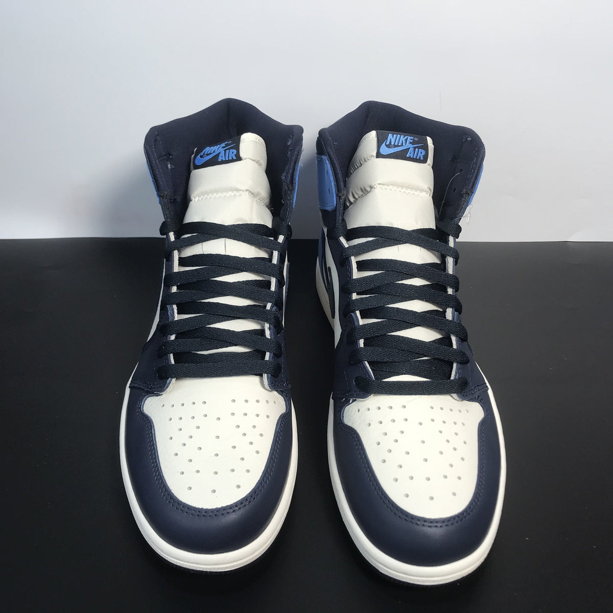 Nike Air Jordan 1 Retro High OG 'Obsidian'