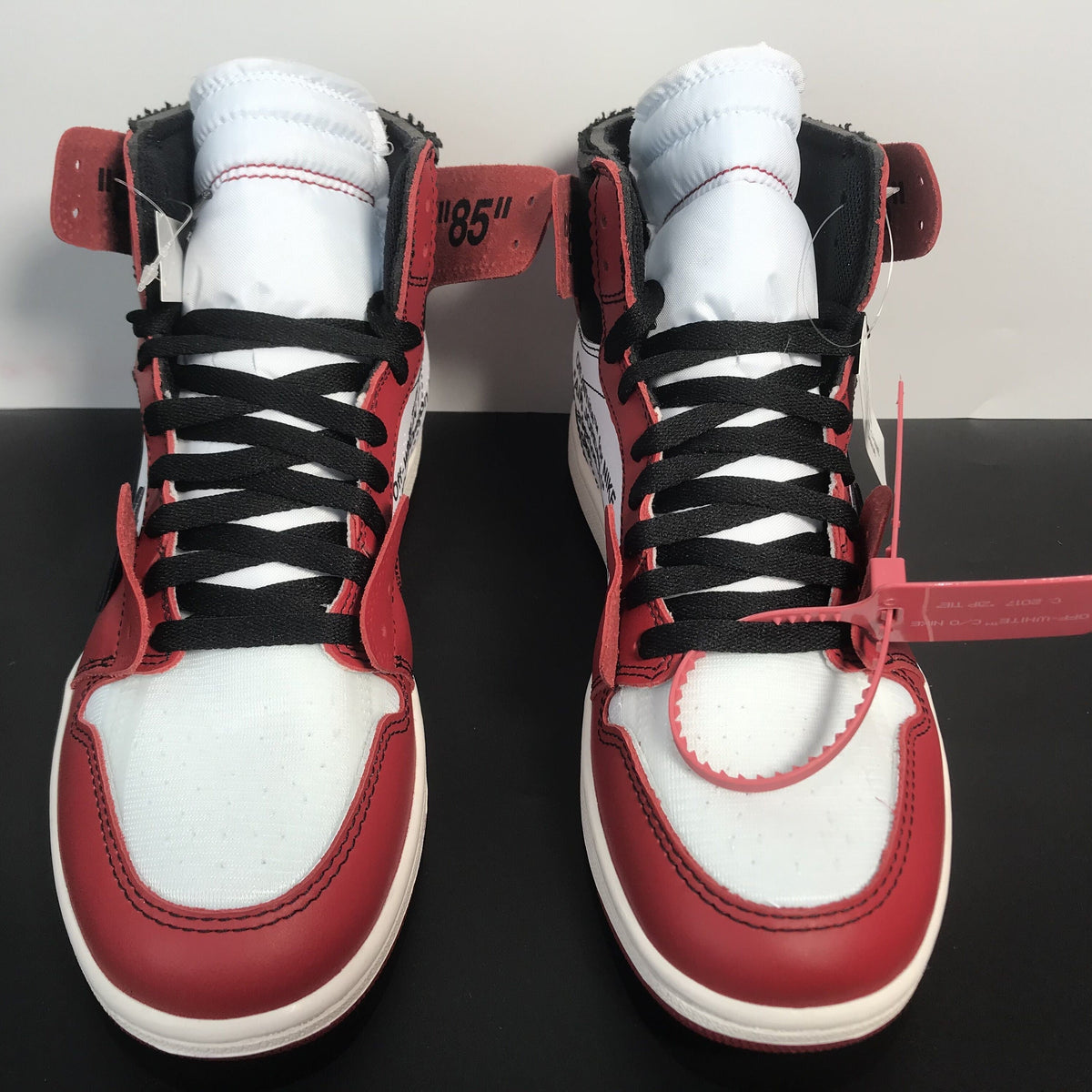 Off-White x Air Jordan 1 Retro High OG 'Chicago' 