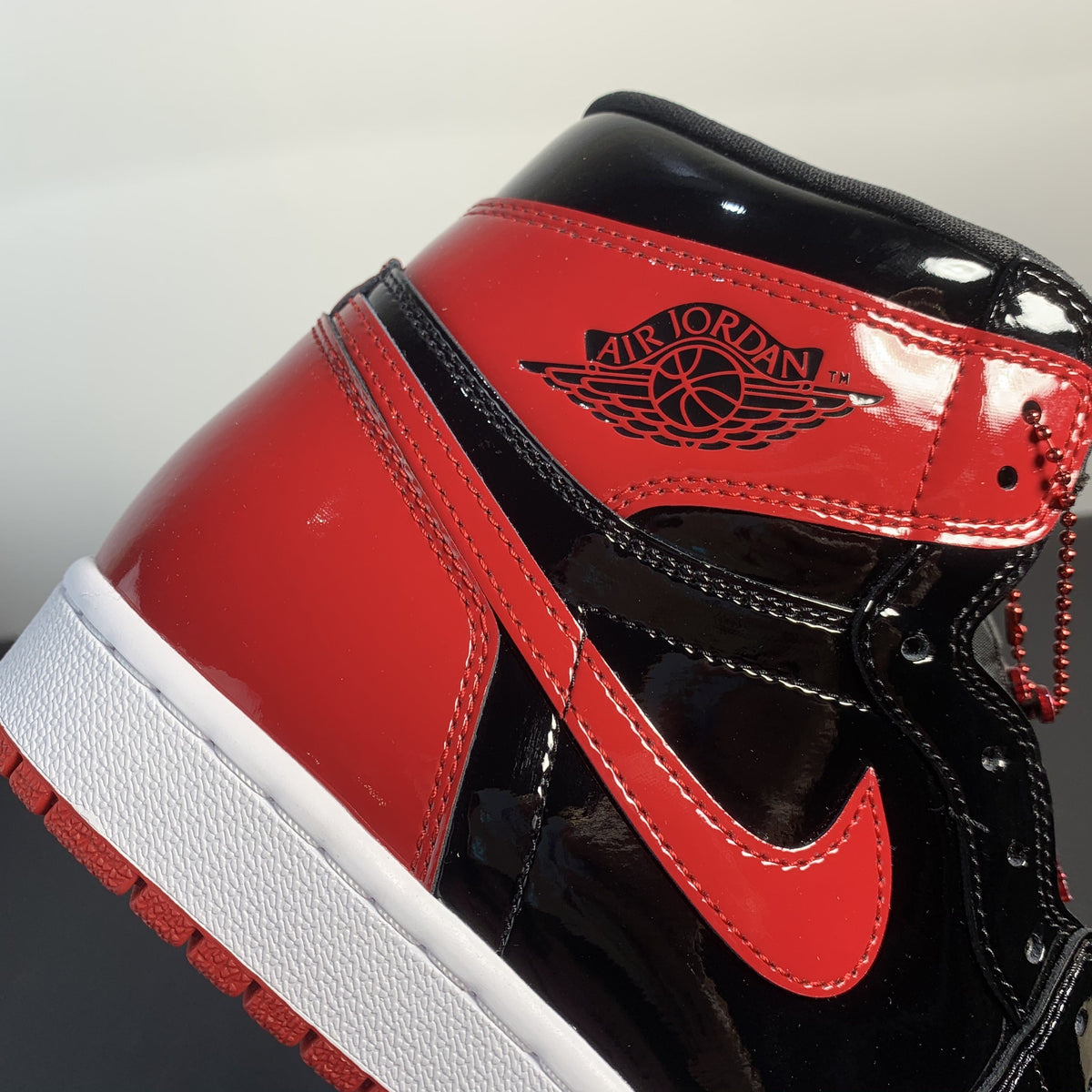 Air Jordan 1 Retro High OG “Bred Patent”