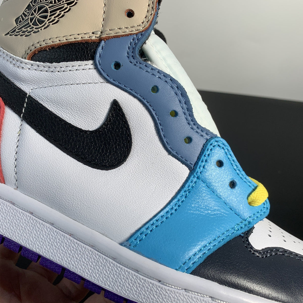 Nike Air Jordan 1 Retro High OG 'Prototype'