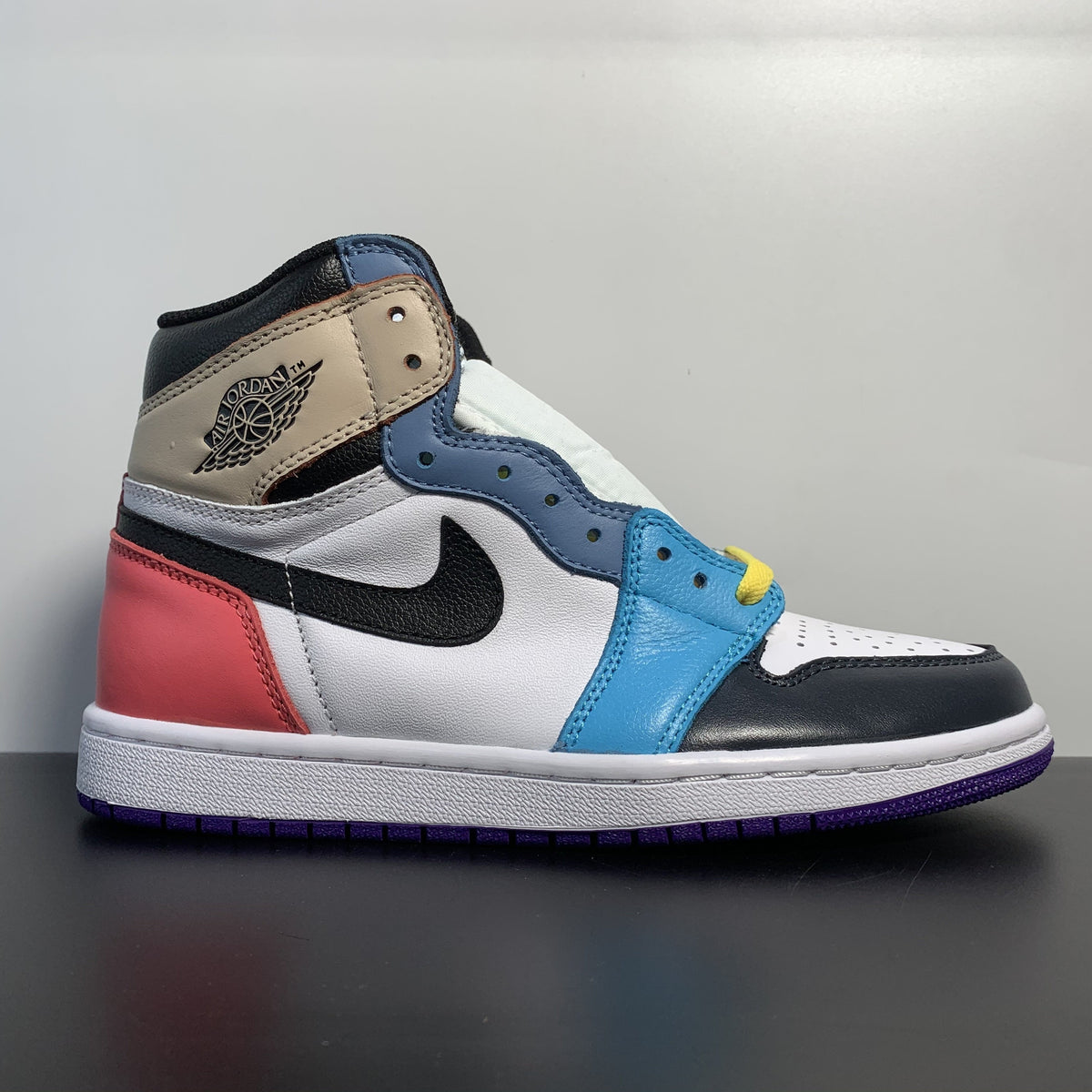 Nike Air Jordan 1 Retro High OG 'Prototype'