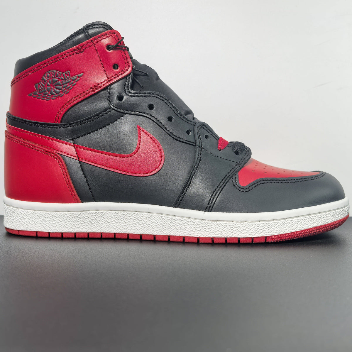 Air Jordan 1 High ’85 “Bred” Color- Black-Varsity Red-White