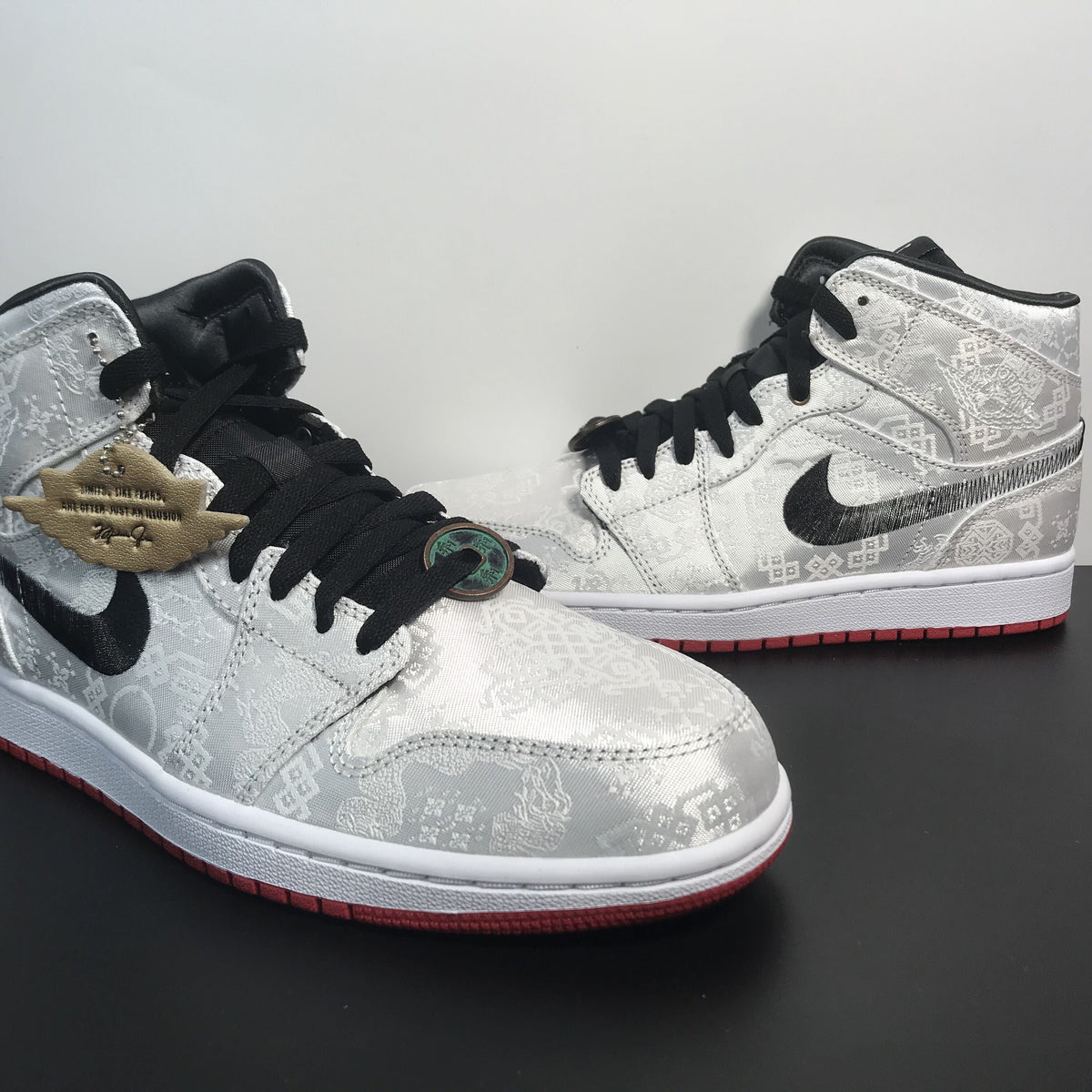 Nike Air Jordan 1 Mid “Fearless”